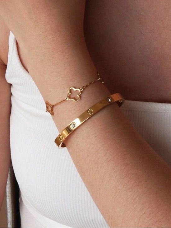 Anthropologie Jewelry - Gold Clover Bangle and Chain Bracelet Set